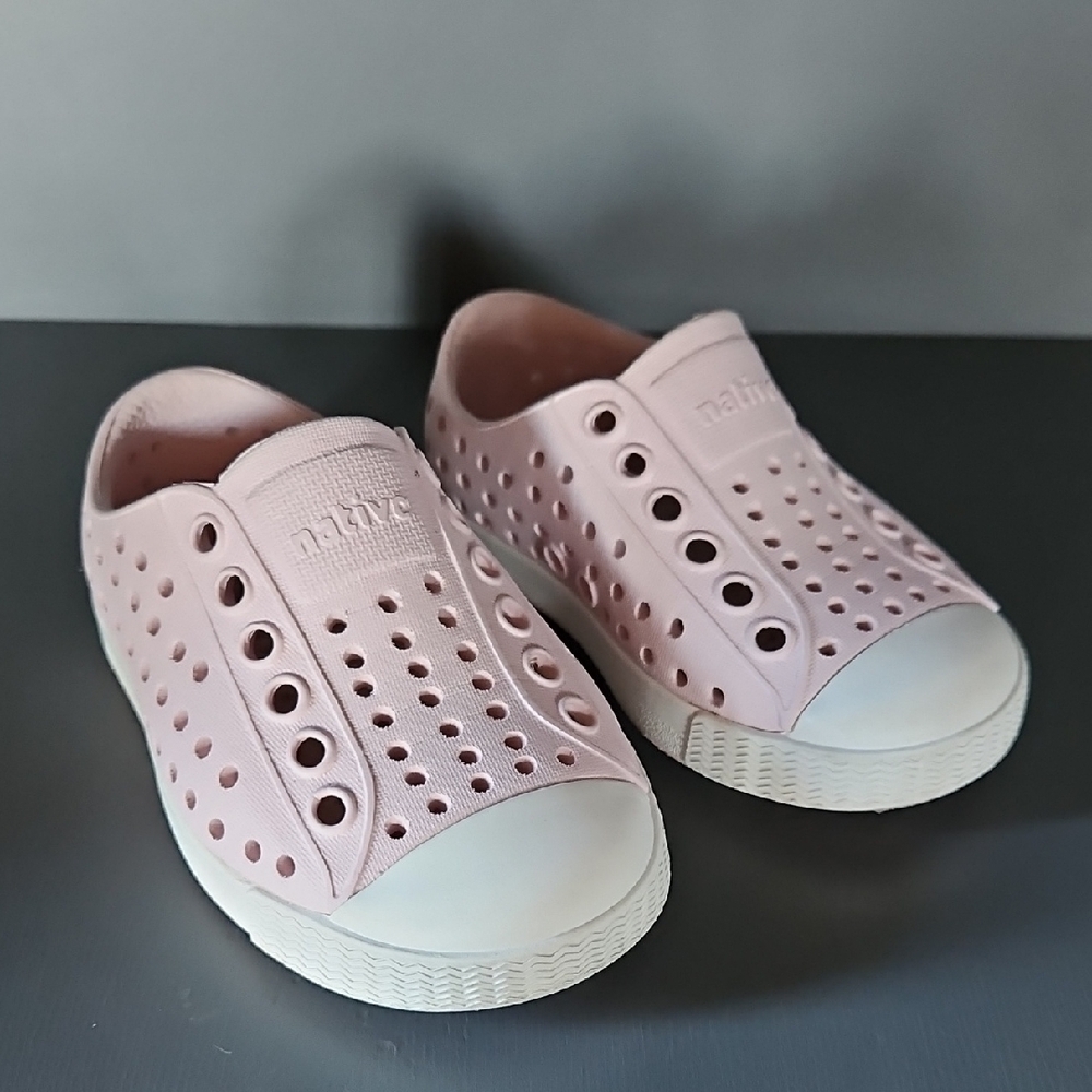 Native Kids Pink Slip-On Shoes
